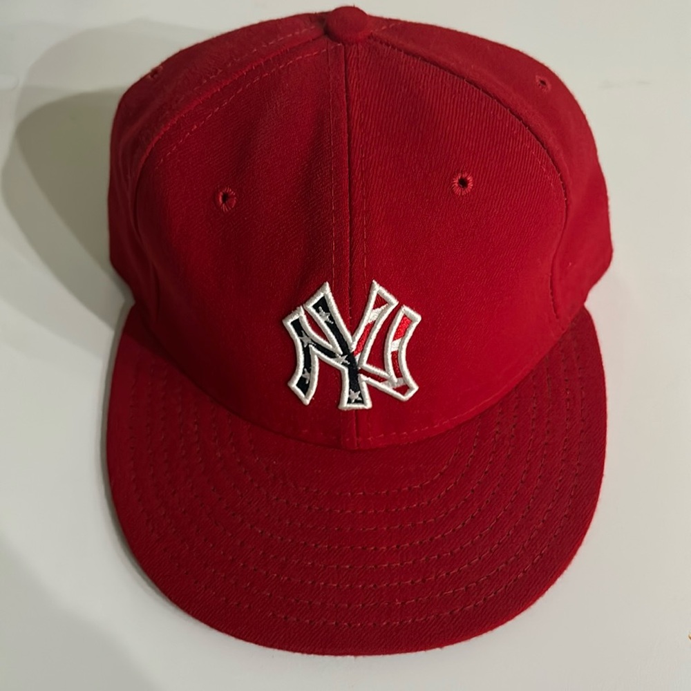 New York Yankees “Stars and Stripes” New Era 59-50 Fitted Hat 7 1/4